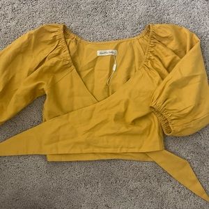 Tie Around Puffy Sleeve Crop Top